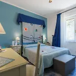 מלון Hotel Sant'Andrea SantʼAndrea