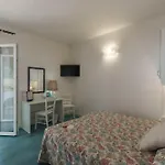 Hotel Sant'Andrea מלון 3*