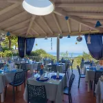 מלון Hotel Sant'Andrea SantʼAndrea