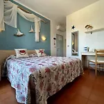 מלון Hotel Sant'Andrea 3*