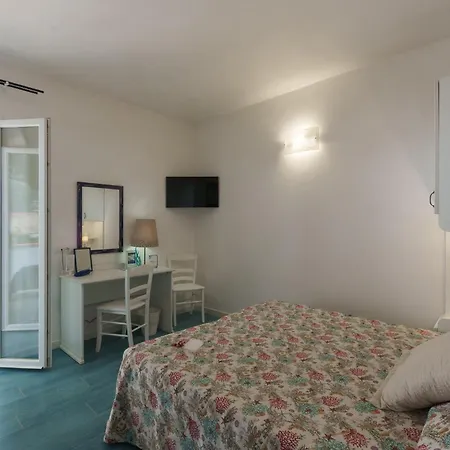 Hotel Sant'Andrea Otel 3*